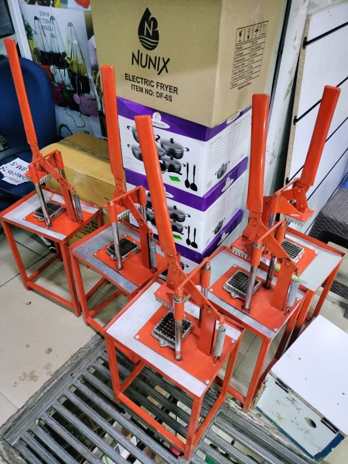 COMMERCIAL CHIPS CUTTER